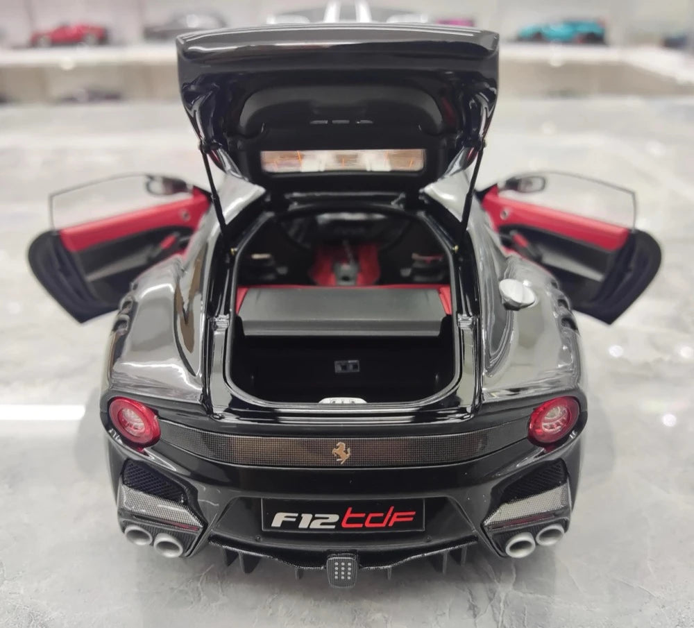 [BBR] 1:18 Ferrari 2015 F12 TDF Black Model Car Die-Cast