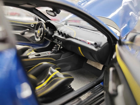 [BBR] 1:18 Ferrari 2015 F12 TDF Blue Model Car Die-Cast