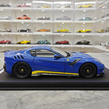 [BBR] 1:18 Ferrari 2015 F12 TDF blå & gul Line modellbil Die-Cast