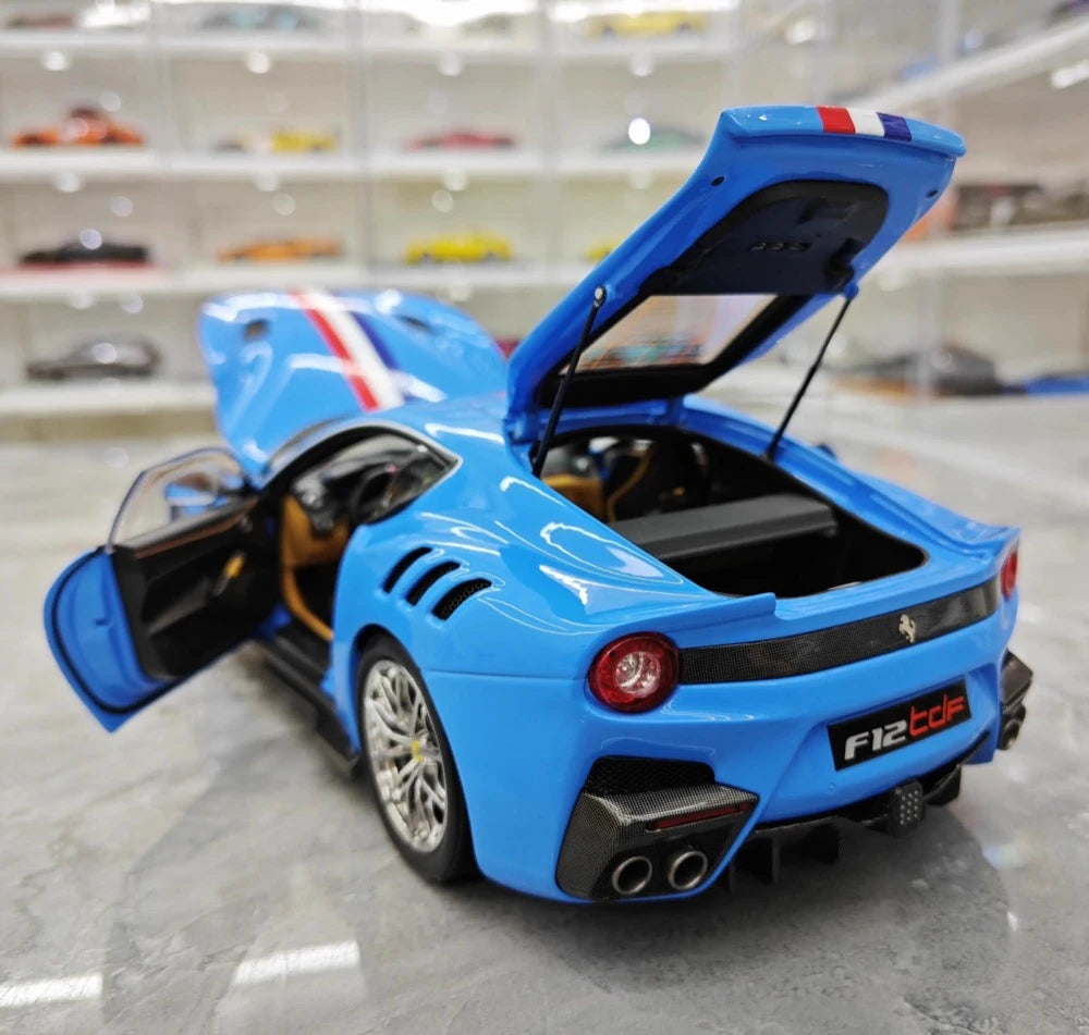 [BBR] 1:18 Ferrari 2015 F12 TDF Cyan voiture miniature Die-Cast