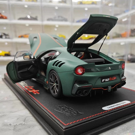 [BBR] 1:18 Ferrari 2015 F12 TDF matt grön modellbil Die-Cast