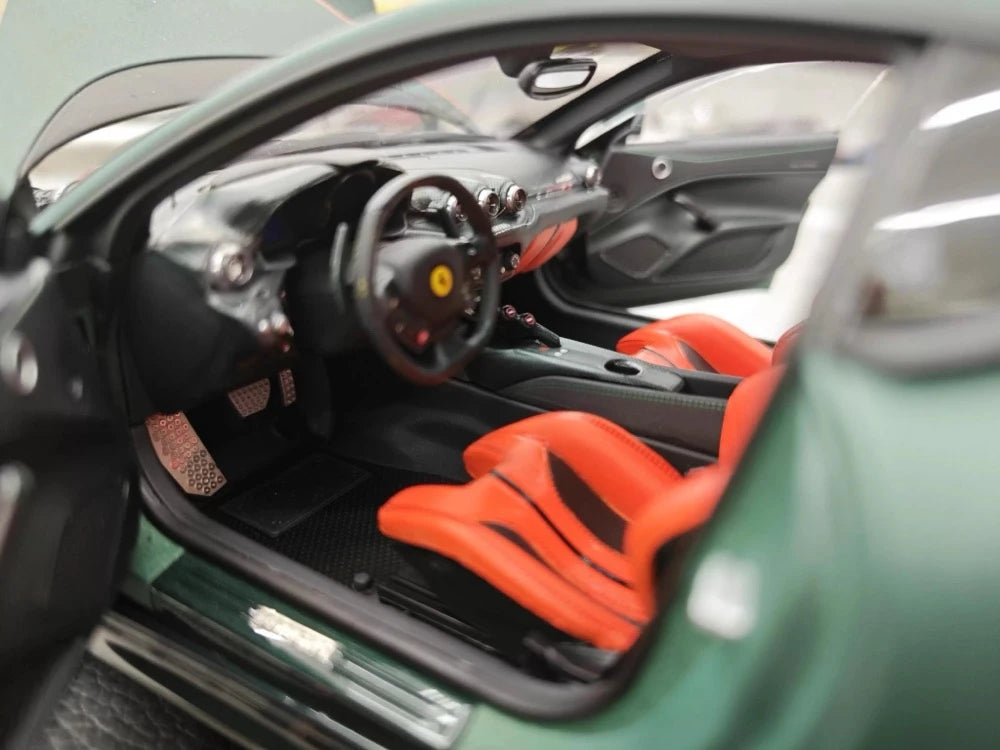 [BBR] 1:18 Ferrari 2015 F12 TDF Matte Green Model Car Die-Cast