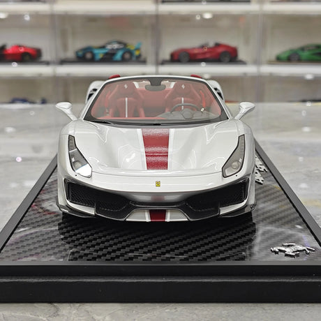 BBR Ferrari 2018 488 Pista Spider Argento Nurburgring 1:18 – Resina modelo de resina coleccionable