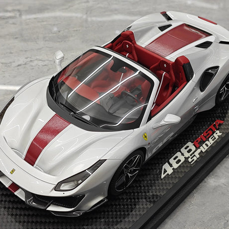 BBR Ferrari 2018 488 Pista Spider Argento Nurburgring 1:18 – Resina modelo de resina coleccionable