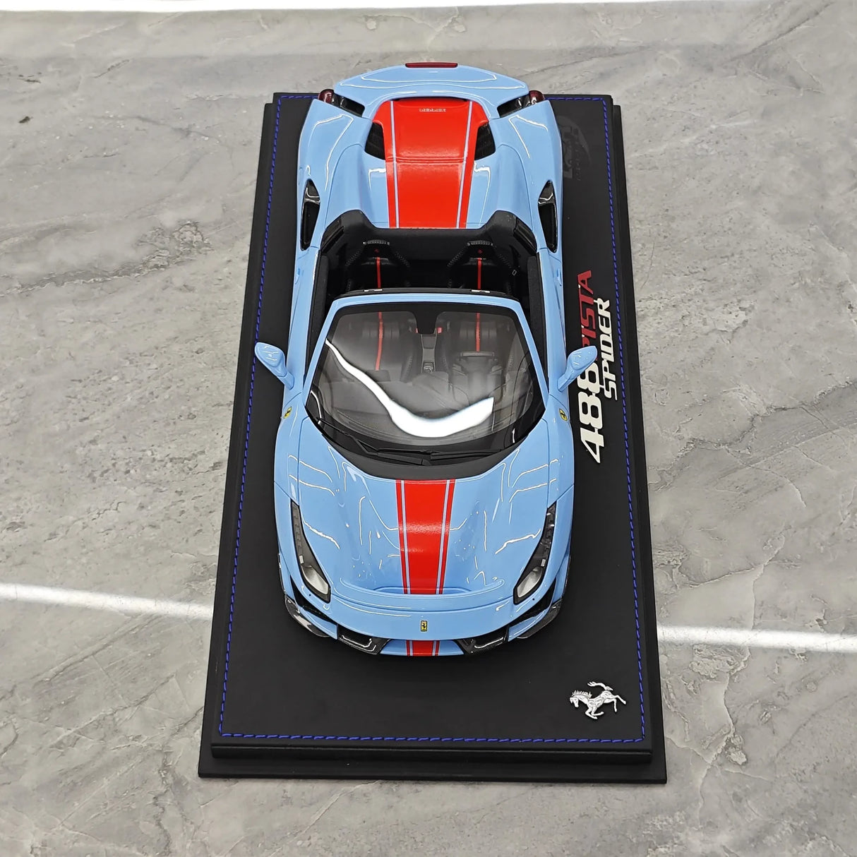 BBR Ferrari 2018 488 Pista Spider Azzurro La Plata 1:18 – Resina modello in resina collezionabile