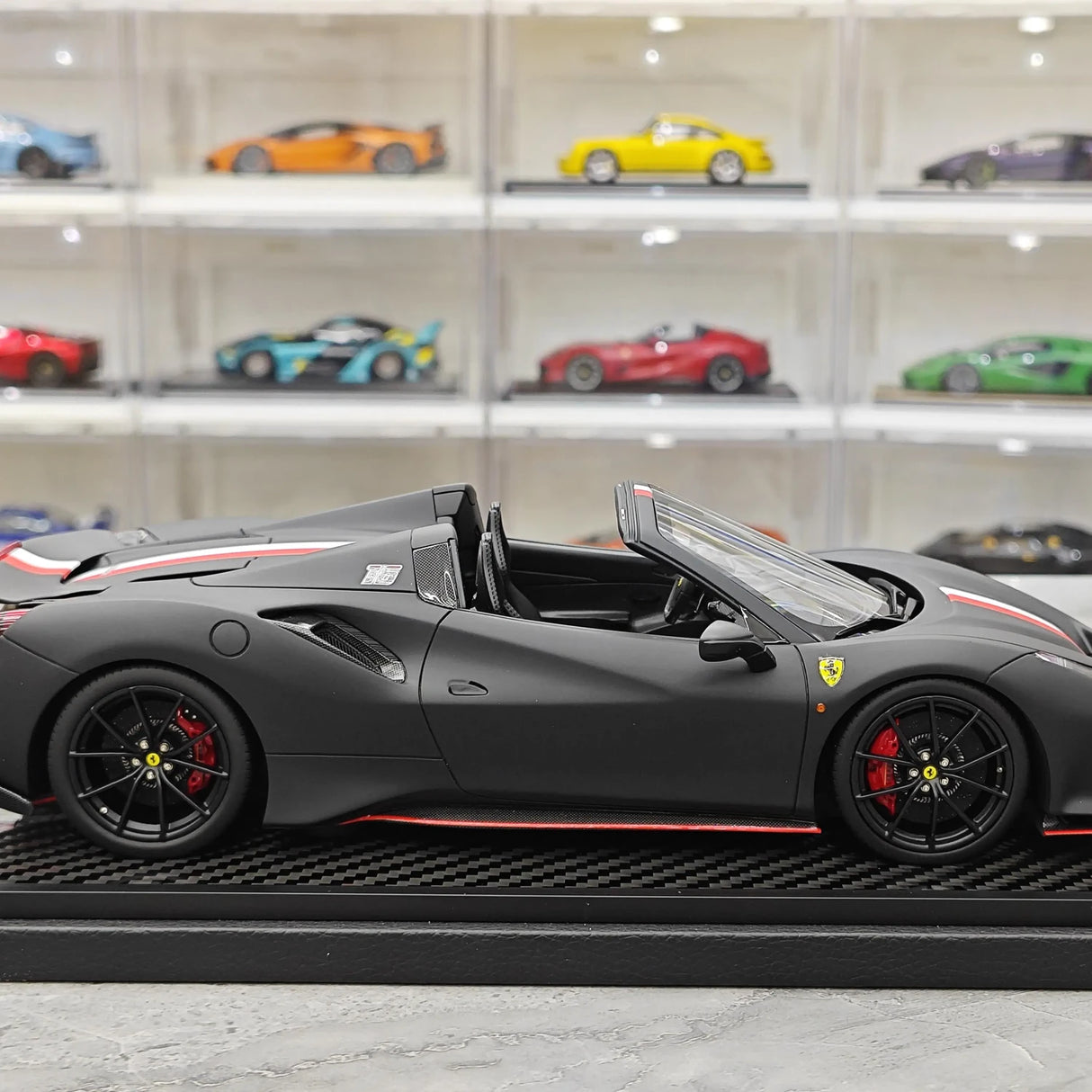 BBR Ferrari 2018 488 Pista Spider Nero Daytona 1:18 – Resina modello in resina collezionabile
