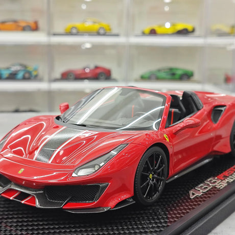 BBR Ferrari 2018 488 Pista Spider Rosso Corsa Black Livery 1:18 – Resina modelo de resina coleccionable