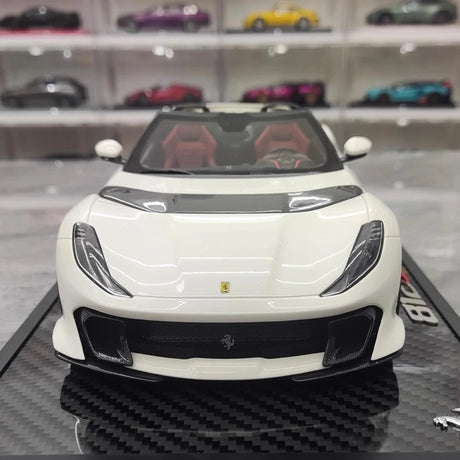 [BBR] 1:18 Ferrari 2021 812 Competizione A vit modellbil resin
