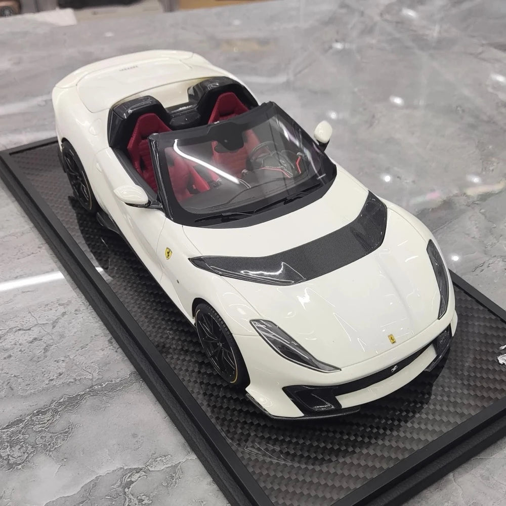 [BBR] 1:18 Ferrari 2021 812 Competizione A bianco modellino di auto resina