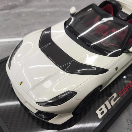 [BBR] 1:18 Ferrari 2021 812 Competizione A vit modellbil resin