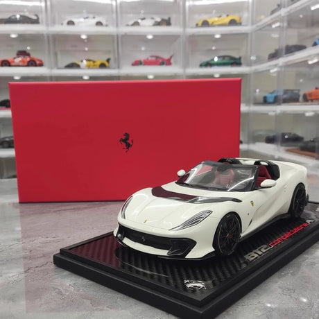 [BBR] 1:18 Ferrari 2021 812 Competizione A vit modellbil resin