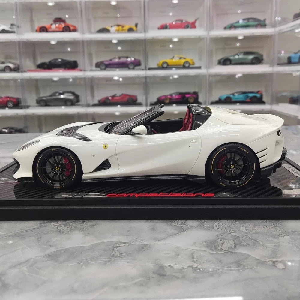 [BBR] 1:18 Ferrari 2021 812 Competizione A bianco modellino di auto resina