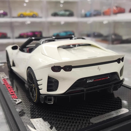[BBR] 1:18 Ferrari 2021 812 Competizione A vit modellbil resin