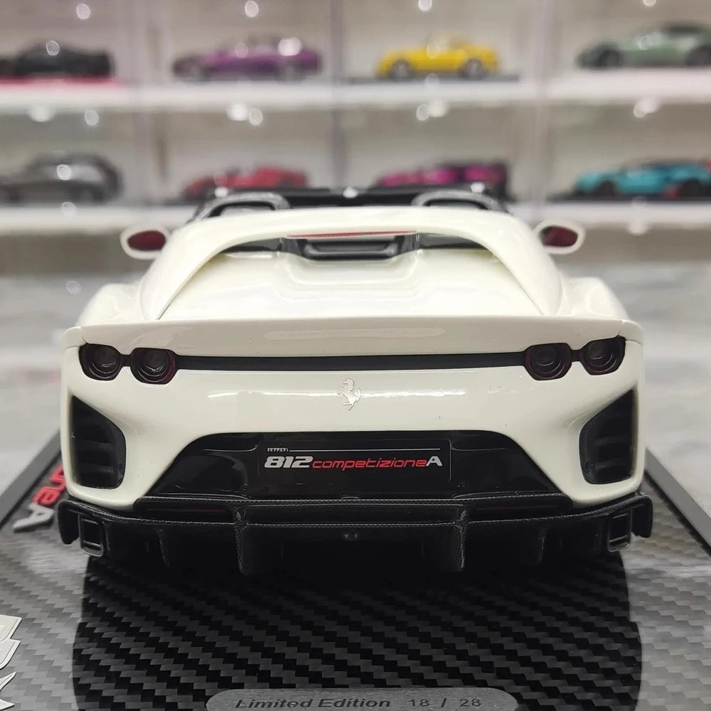[BBR] 1:18 Ferrari 2021 812 Competizione A bianco modellino di auto resina