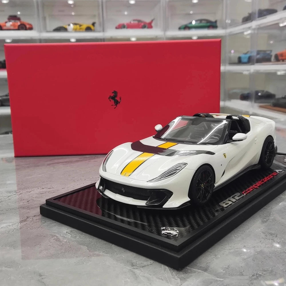 [BBR] 1:18 Ferrari 2021 812 Competizione A bianco & giallo modellino di auto resina