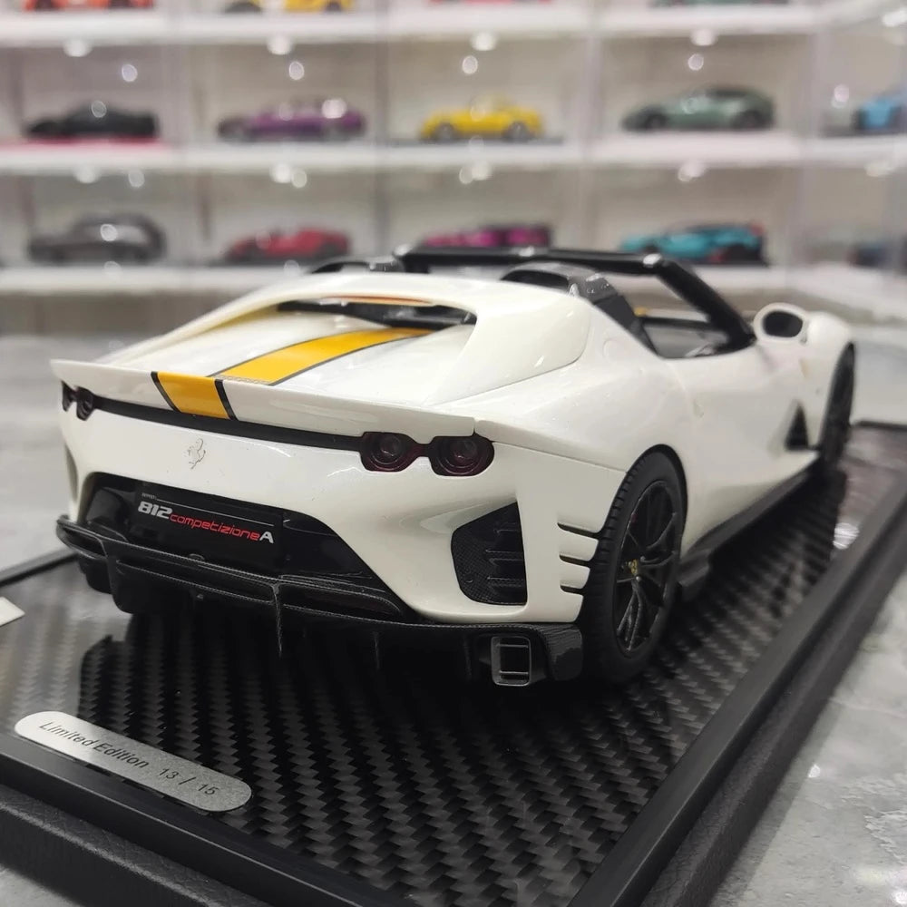 [BBR] 1:18 Ferrari 2021 812 Competizione A bianco & giallo modellino di auto resina