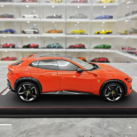 [BBR] 1:18 Ferrari 2022 Purosangue orange modellbil resin