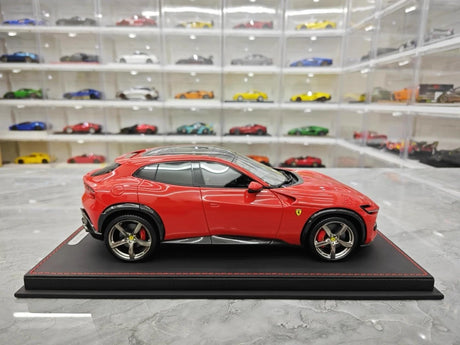 [BBR] 1:18 Ferrari 2022 Purosangue röd modellbil resin