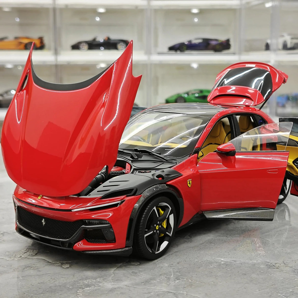 BBR Ferrari 2023 Purosangue Rosso Corsa 1:18 – Modello da collezione in pressofuso