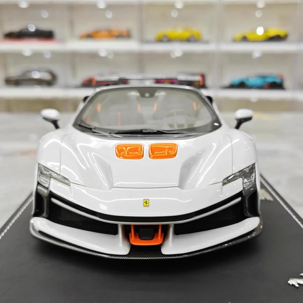 [BBR] 1:18 Ferrari 2023 SF90 XX Spider bianco modellino di auto resina