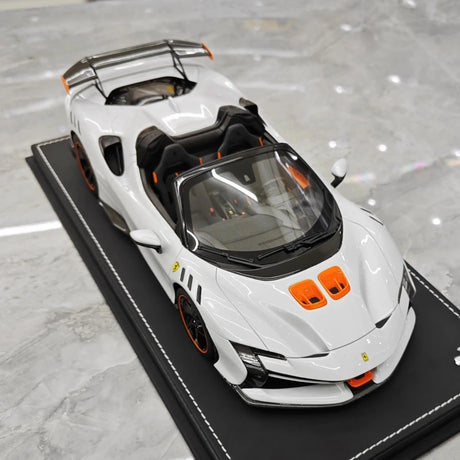 [BBR] 1:18 Ferrari 2023 SF90 XX Spider vit modellbil harts