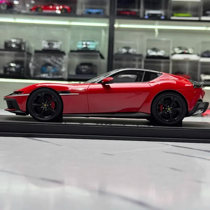 [BBR] 1:18 Ferrari 2025 12 Cilindri Red Model Car Resin