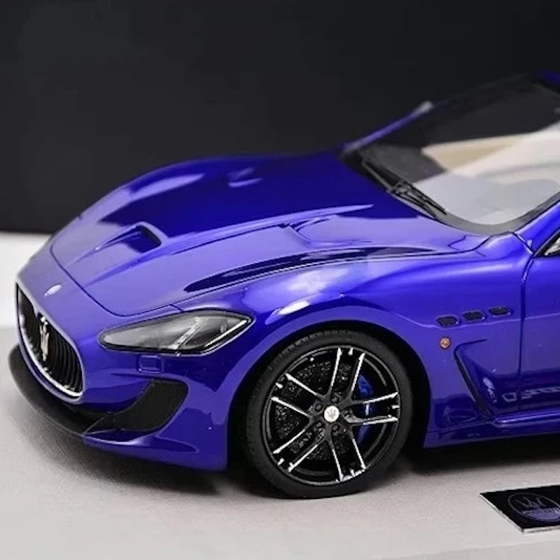 [BBR] 1:18 Maserati 2011 GranTurismo MC Cabriolet Blue Model Car Resin