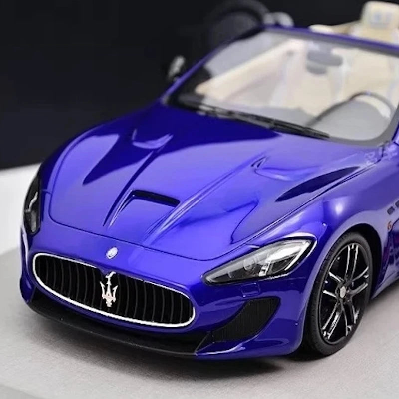 [BBR] 1:18 Maserati 2011 GranTurismo MC Cabriolet Blue Model Car Resin