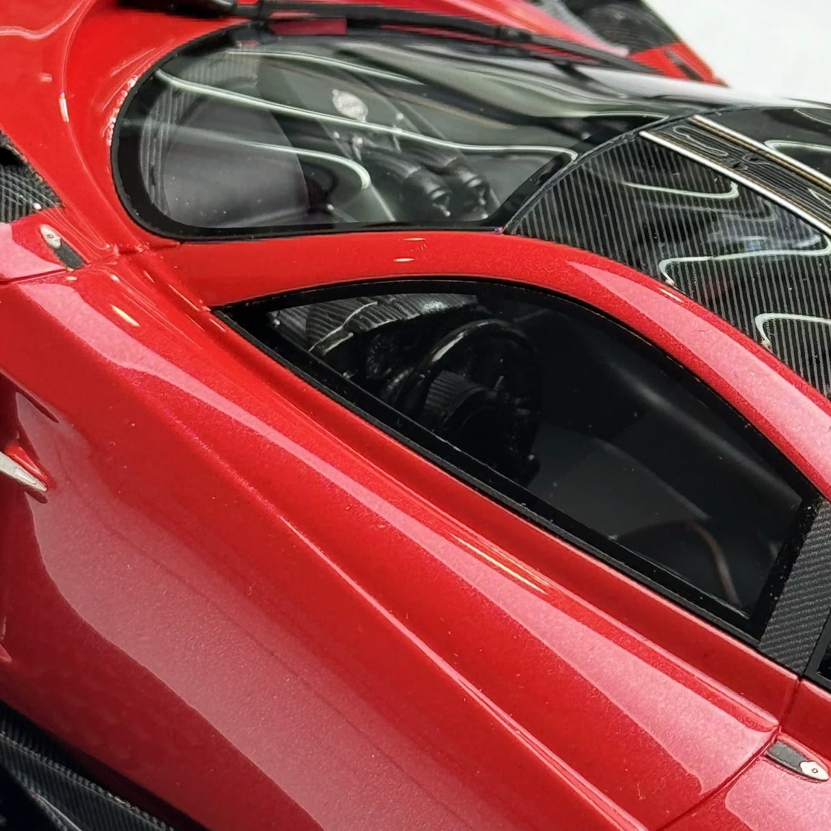 BBR Pagani 2020 Imola Red 1:18 – Resina de Modelo de Resina de Colección
