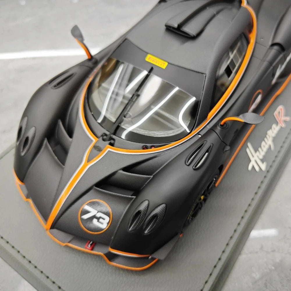 [BBR] 1:18 Pagani 2021 Huayra R Black #73 Model Car Resin / Closed Body