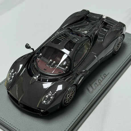 BBR Pagani 2022 يوتوبيا كربون بلاك 1:18 – نموذج راتنج قابل للجمع