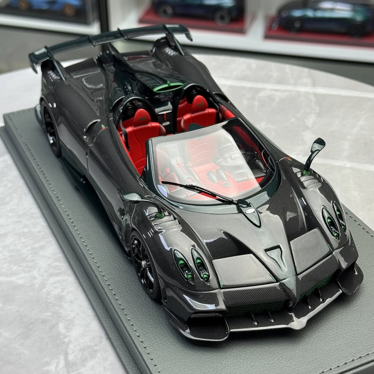 BBR Pagani 2023 إيمولا Roadster بلاك 1:18 – نموذج راتنج قابل للجمع