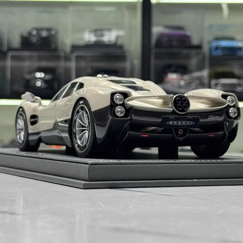 [BBR] 1:18 Pagani 2023 Utopia White Model Car Resin