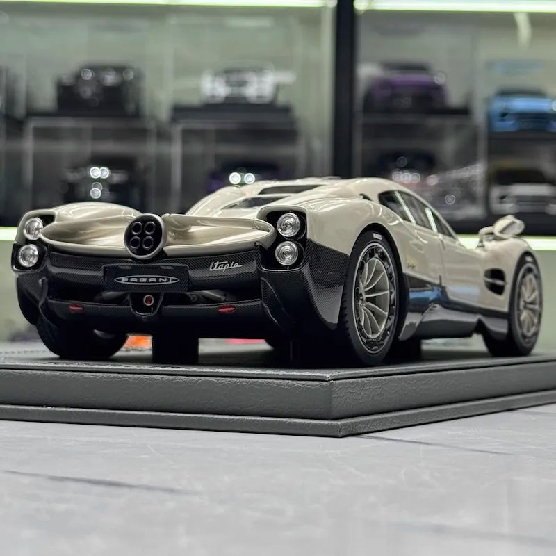 [BBR] 1:18 Pagani 2023 Utopia White Model Car Resin