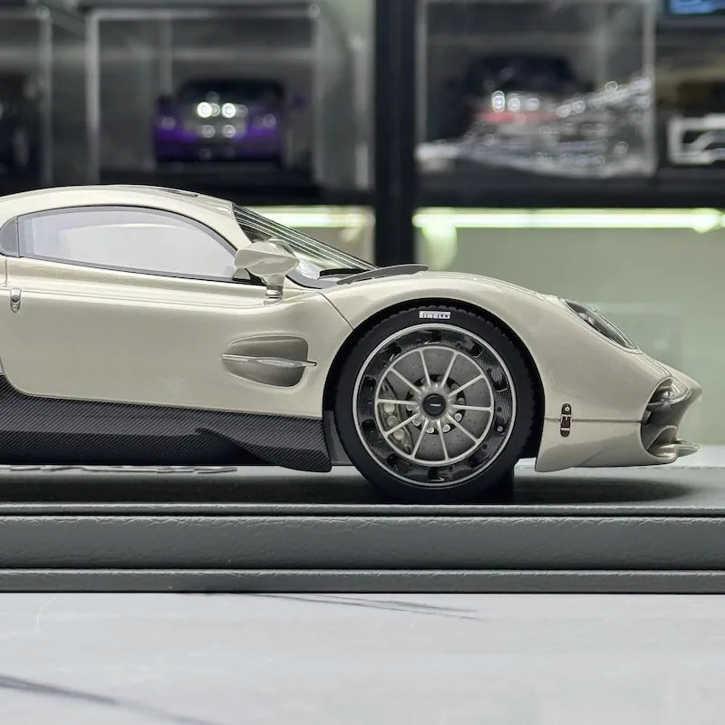 [BBR] 1:18 Pagani 2023 Utopia White Model Car Resin