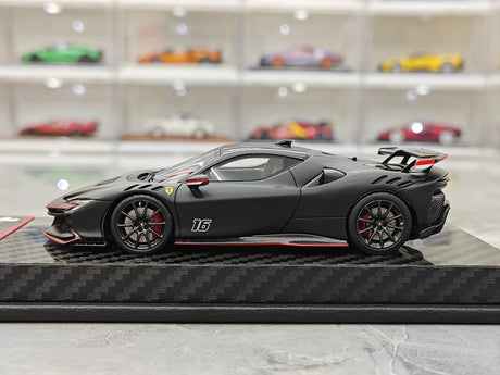 Ferrari 2024 SF90 XX Stradale #16 Matt Black 1:43 hartsikeräilymalli BBR - katso 5