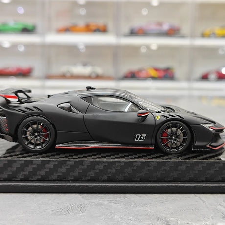 Ferrari 2024 SF90 XX Stradale #16 Matt Black 1:43 hartsikeräilymalli BBR - katso 9