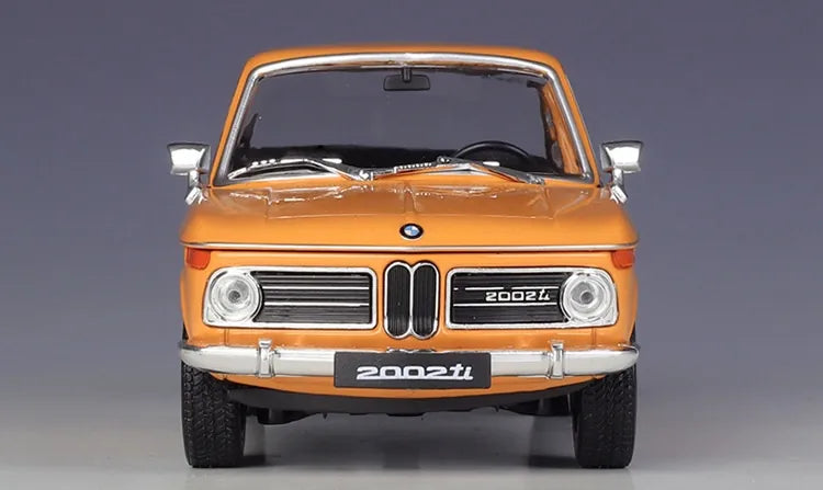 1:24 BMW 1972 2002 Tii Die Cast Model Car