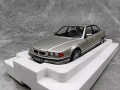 1:18 BMW 1994 740i E38 Die Cast Model Car