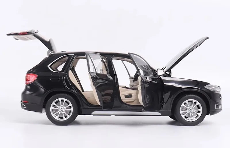 1:18 BMW 2013 X5 F15 Die Cast Model Car