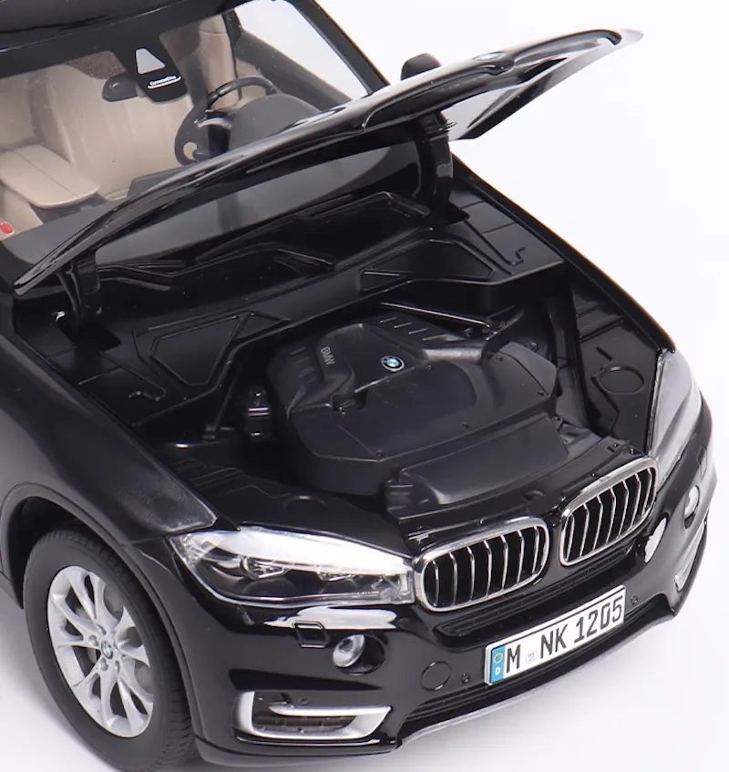 1:18 BMW 2013 X5 F15 Die Cast Model Car