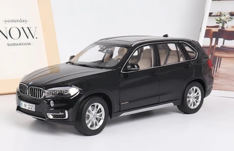 1:18 BMW 2013 X5 F15 Die Cast Model Car