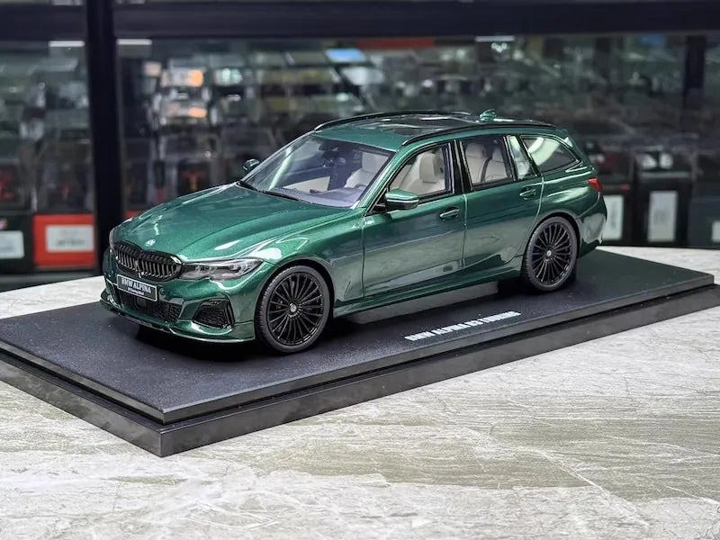 1:18 BMW 2018 Alpina G31 B5 Touring Die Cast Model Car