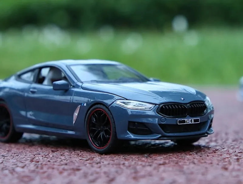 1:24 BMW 2019 M850i G85 Die Cast Model Car