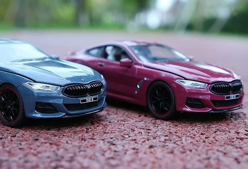1:24 BMW 2019 M850i G85 Die Cast Model Car