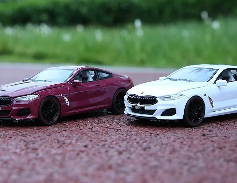 1:24 BMW 2019 M850i G85 Die Cast Model Car