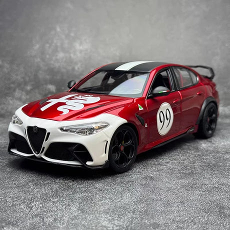 [Bburago] 1:18 Alfa Romeo 2020 Giulia GTA #99 Model Car Die-Cast