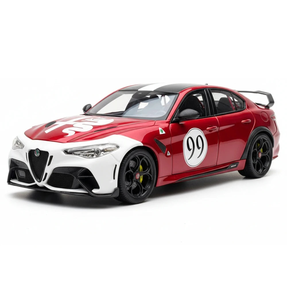 [Bburago] 1:18 Alfa Romeo 2020 Giulia GTA #99 Model Car Die-Cast