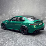 [Bburago] 1:18 Alfa Romeo 2020 Giulia GTA groen modelauto Die-Cast
