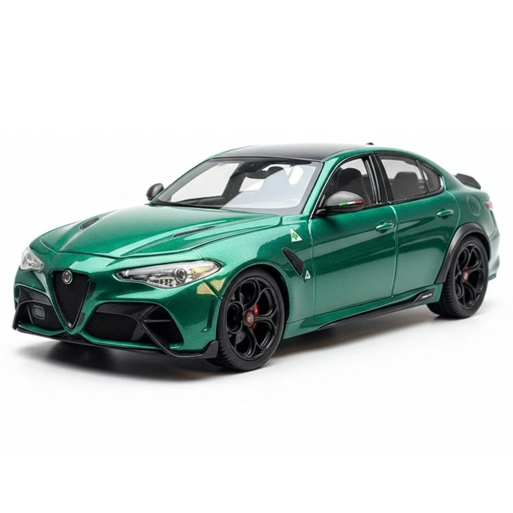 [Bburago] 1:18 Alfa Romeo 2020 Giulia GTA Green Model Car Die-Cast